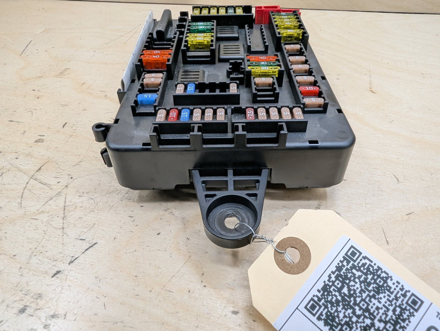 2012-2018 BMW 335i F30 Rear Power Distribution Fuse Box 9337882