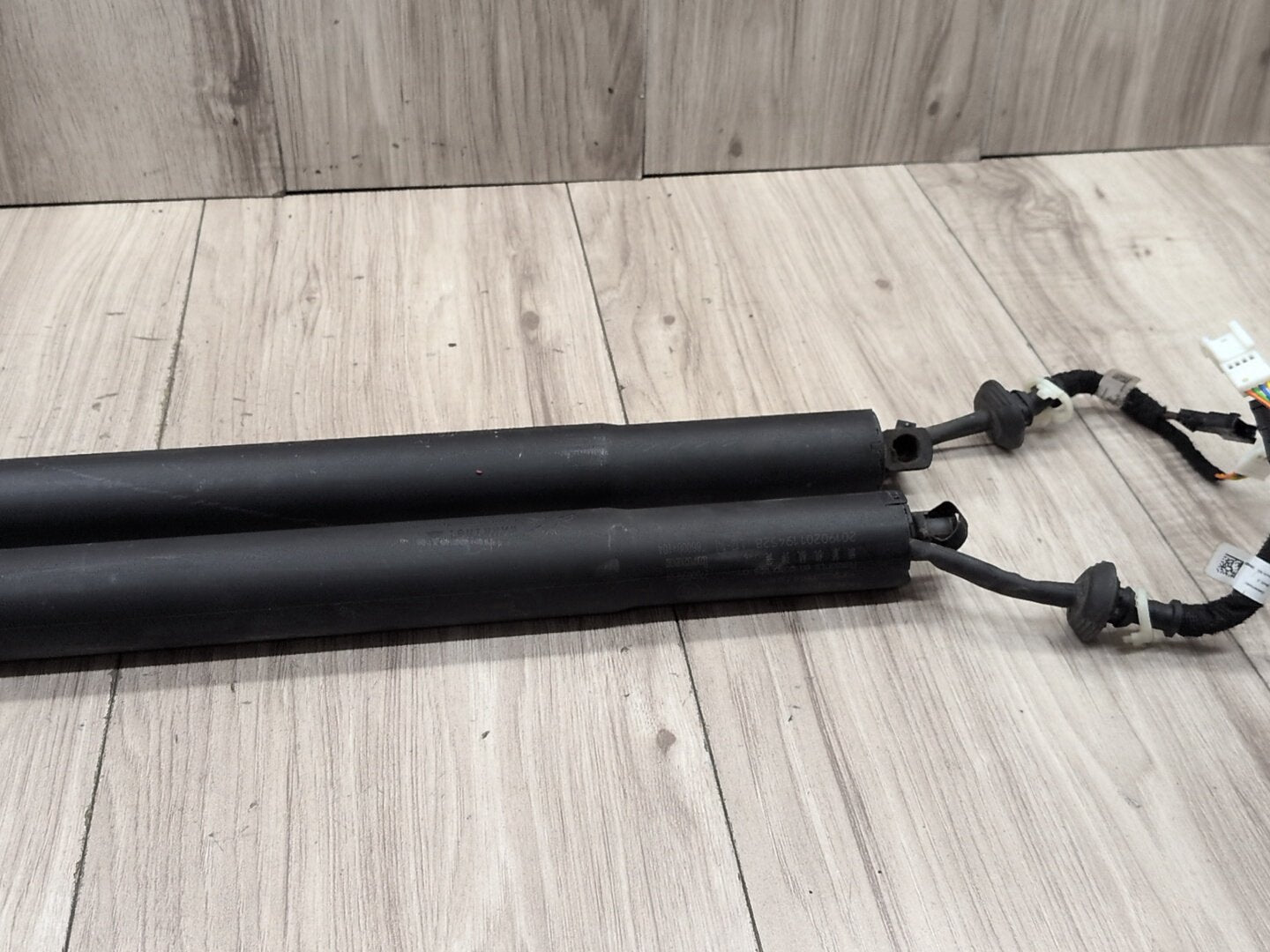 2019 - 2026 BMW X5 G05 Rear Left Right Liftgate Trunk Lid Strut Shock Supports SET 2760699 N63B44M3