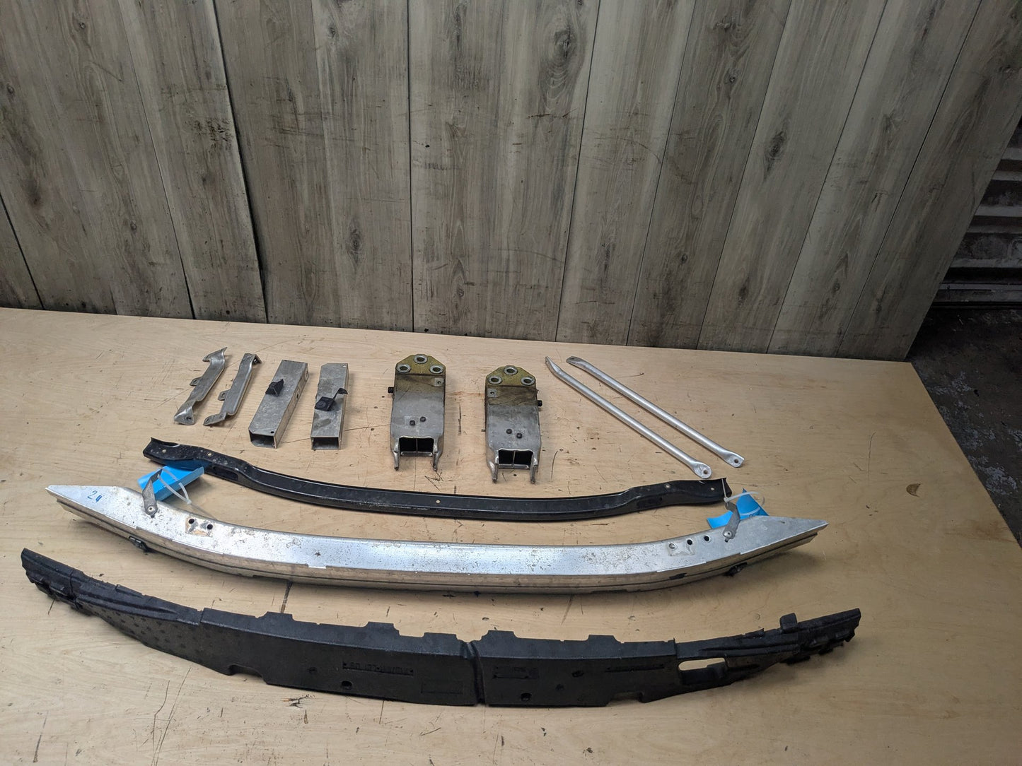 2011 - 2016 BMW 528i F10 Front Bumper Reinforcement Rebar Bar 7200706 N20B20O0