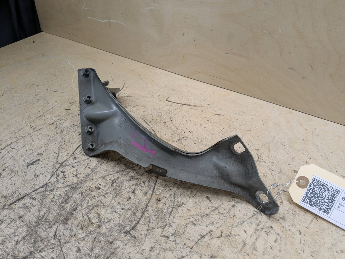 2012-2018 Audi A6 C7 Front Left Driver Fender Bracket 4G0805815 OEM