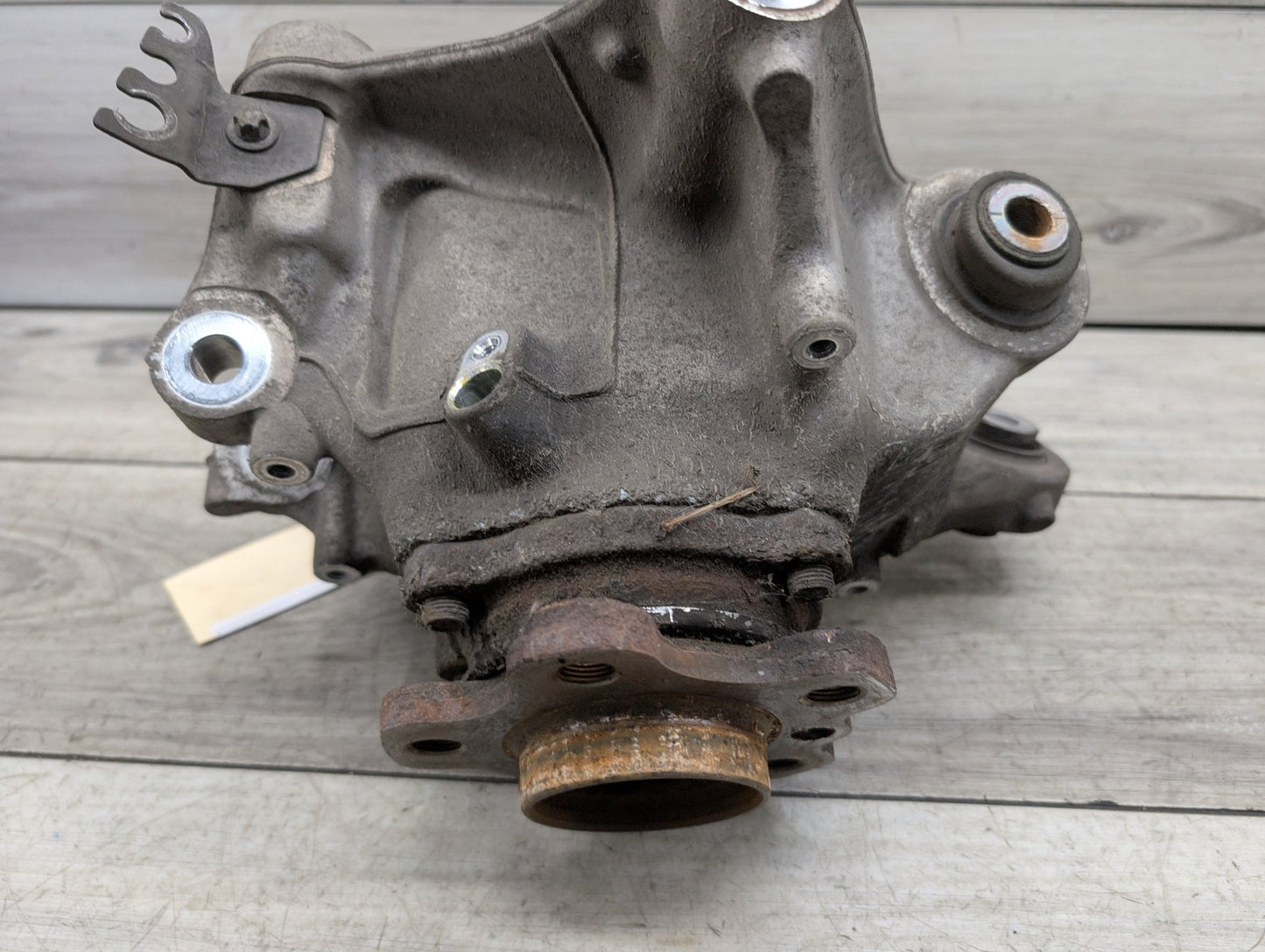 2017-2023 BMW M550i xDrive G30 Rear Left Driver Spindle Knuckle w/ Bearing 6866337