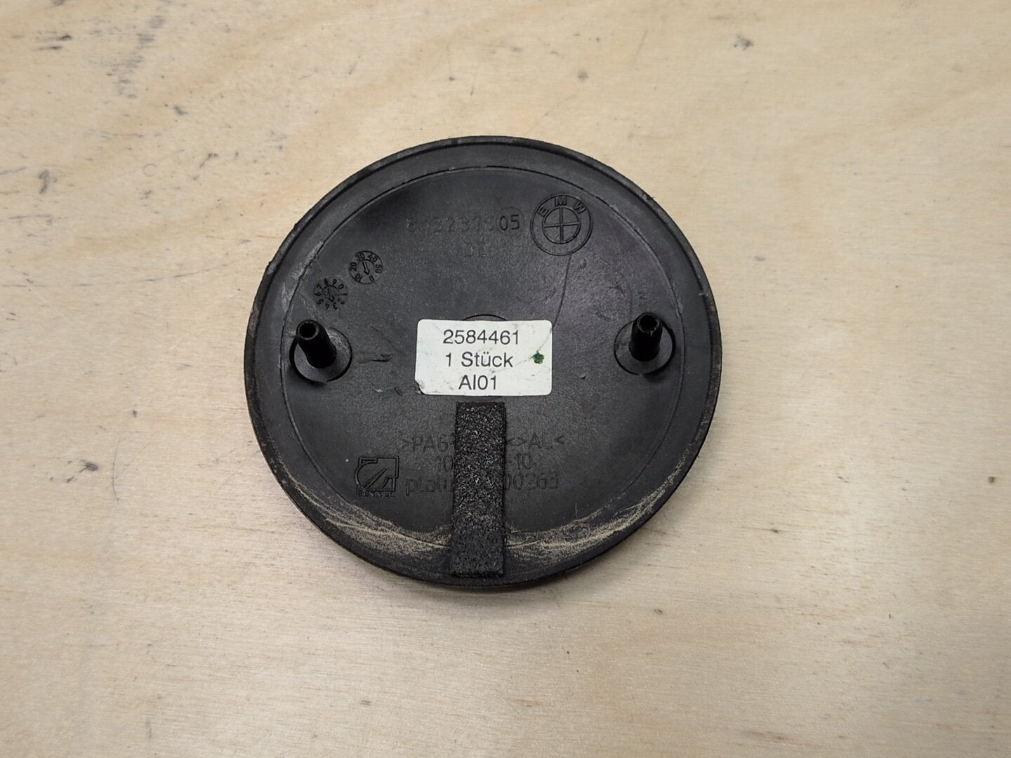 OEM BMW E82 E92 F02 F10 F22 F30 F44 F82 Rear Trunk Lid Round Emblem Logo 82MM