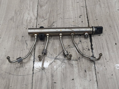 OEM BMW F10 F15 F25 F30 F32 F36 320 328 Engine N20 N26 Fuel Injector Line Rail