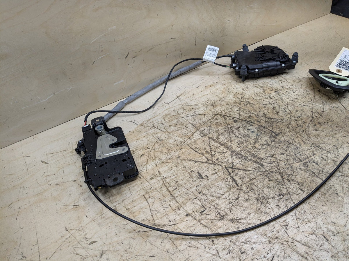 2016-2019 BMW 750i G12 Lower Liftgate Lock Latch Actuator SET 7357097 OEM