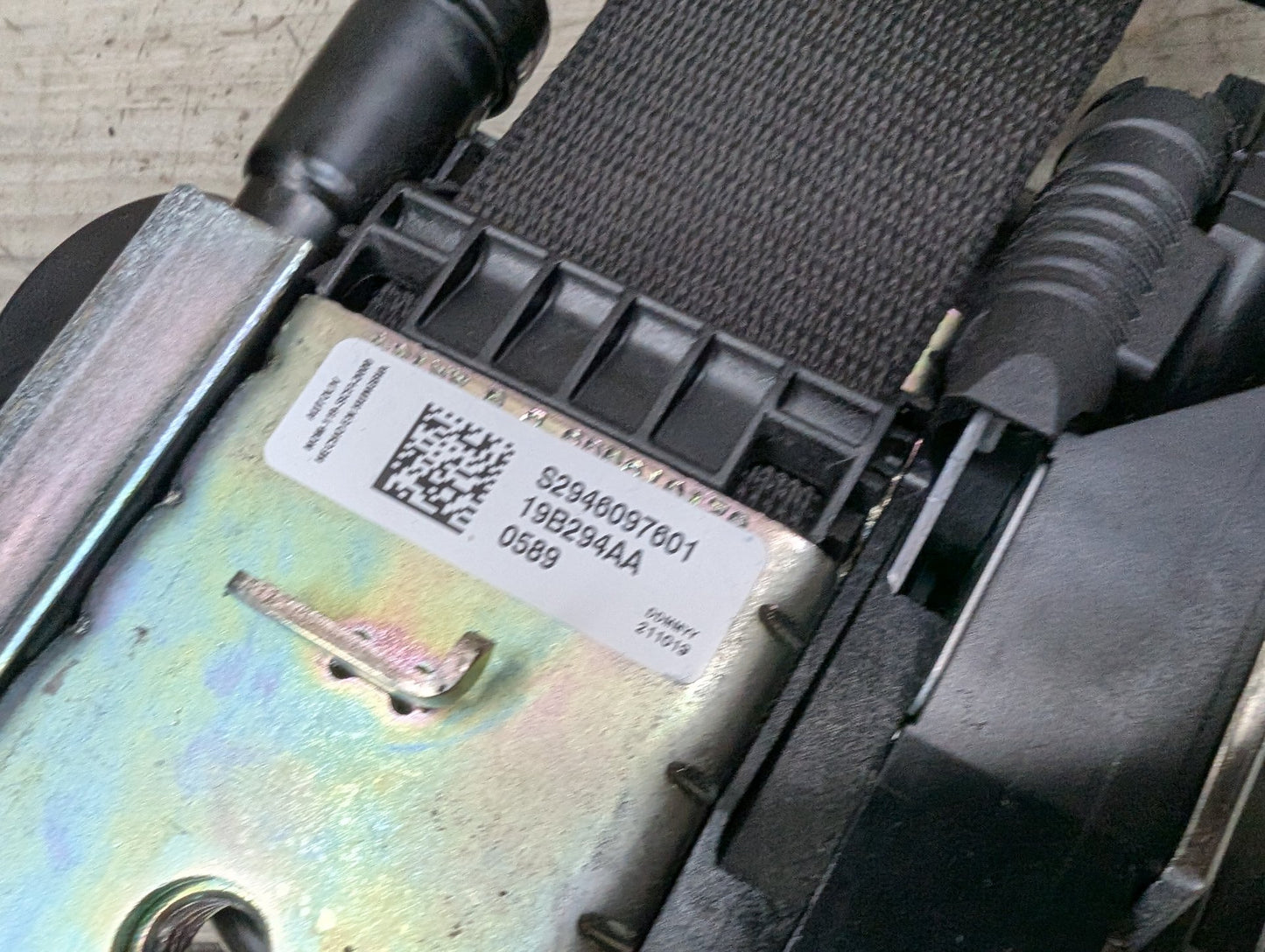 2020-2022 BMW 330i G20 Front Right Passenger Seatbelt Seat Belt Retractor 9460976