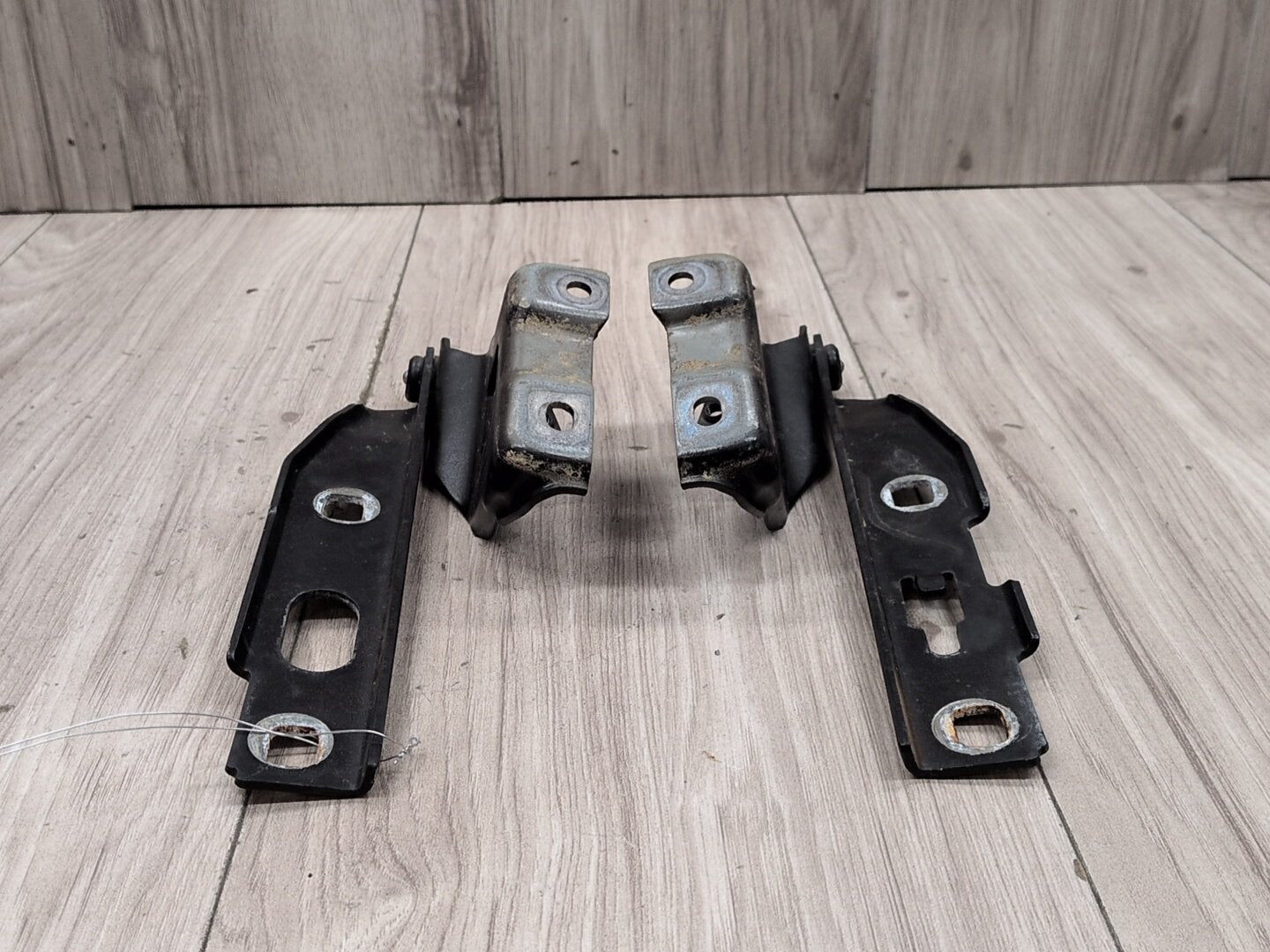 2008 - 2017 Audi S5 8T Hood Bonnet Hinges SET 8T0823301E