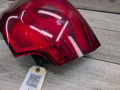 2014 - 2019 BMW 340 F34 Rear Right Passenger Outer Tail Light 7417472 B58B30M0