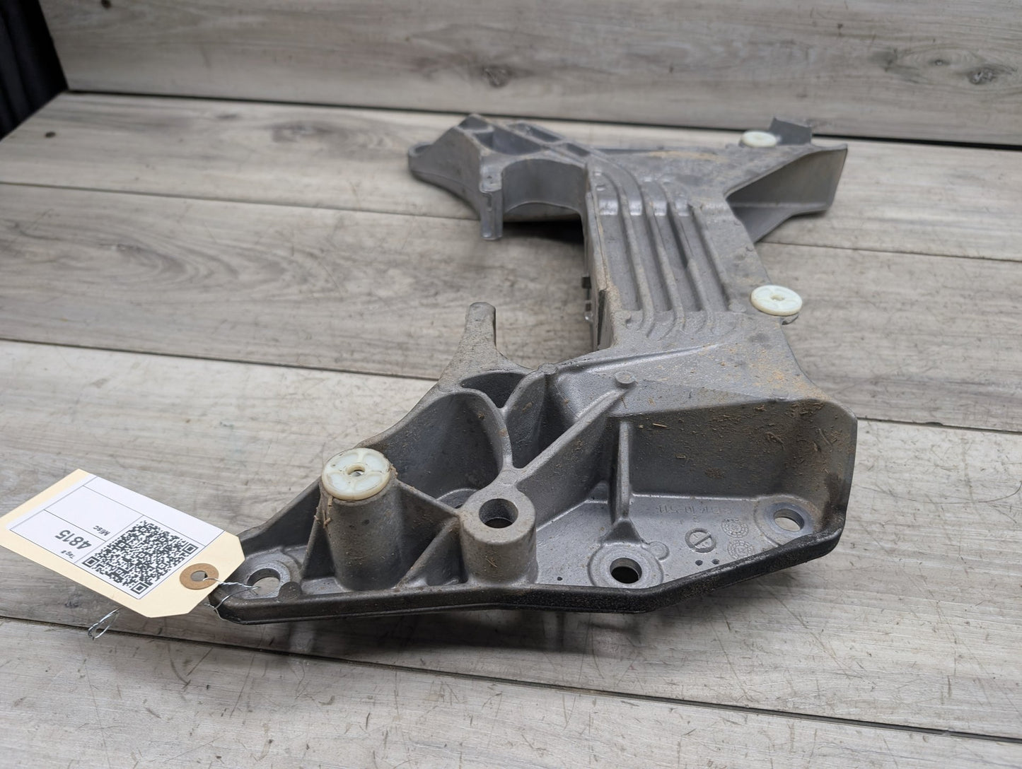 2018 - 2024 BMW X3 G01 Transmission Mount Bracket 9485331 B46B20O1