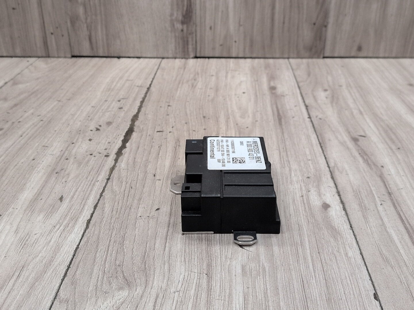 2009-2012 Mercedes-Benz E550 W212 EKP Fuel Pump Module A0009004301 OEM