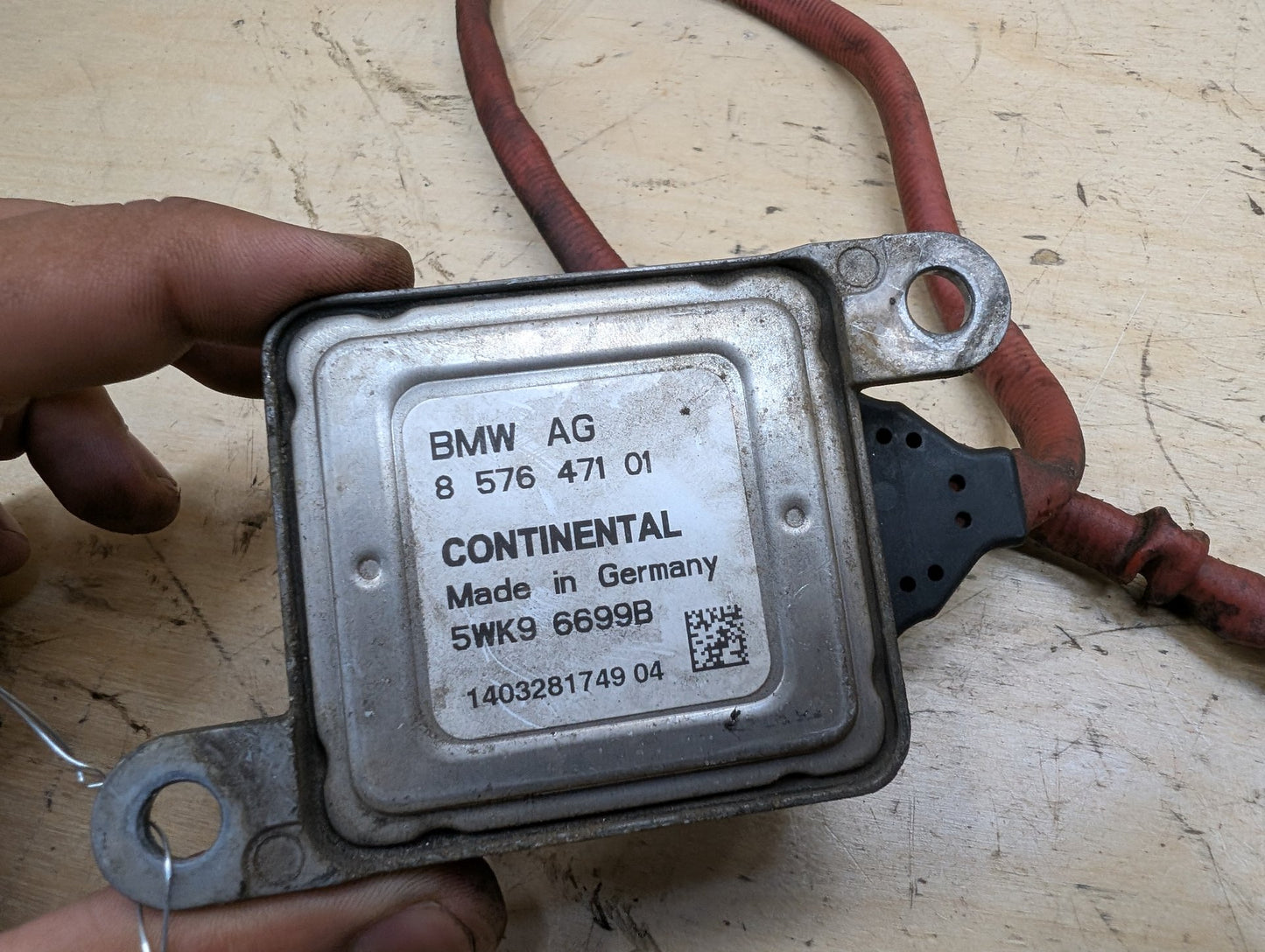 2012-2018 BMW 328i F30 NOX Nitrogen Oxide Sensor 8576471