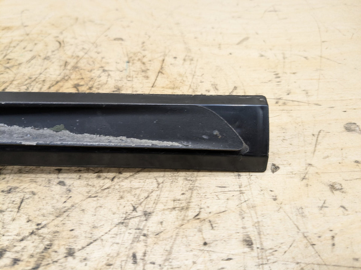2016-2019 BMW 750i G12 Right Passenger Rocker Panel Light Module 7370180 OEM