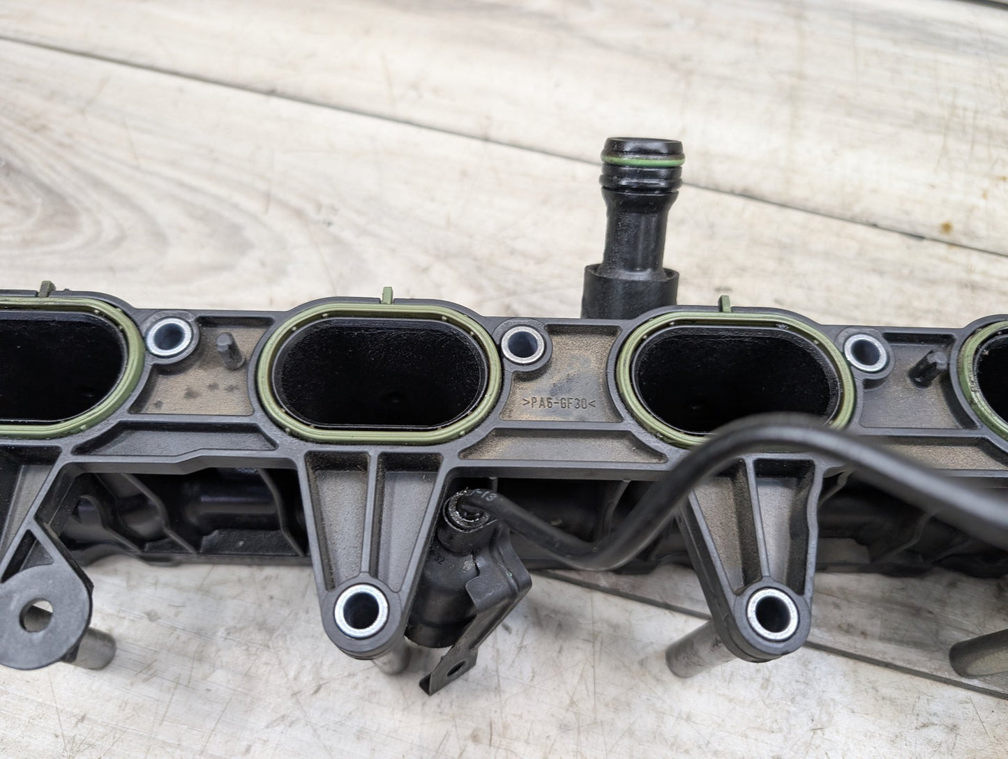 2009 - 2017 Audi Q5 8R Engine Motor Intake Manifold 06H133209F EA888