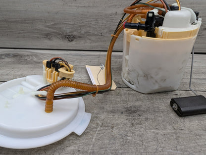 2017-2023 BMW 530i G30 Fuel Gas Tank Sending Unit Assembly 7476101