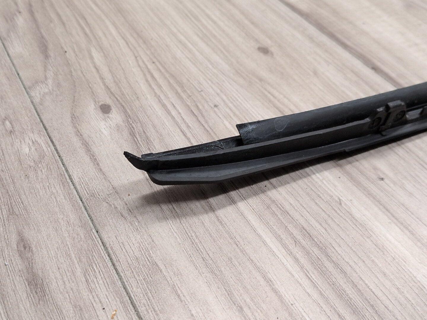 2015 - 2019 BMW X6 F86 Front Left Right Side Windshield Drip Trim Molding SET 7462217 S63B44T2
