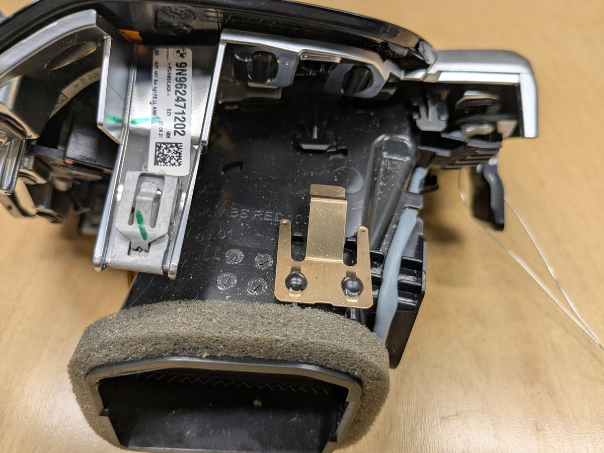 2022-2026 BMW 430i G26 Dashboard Dash Board Right Passenger Air Vent 9624712 OEM