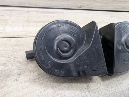 2007-2013 BMW 328i E93 Alarm Horns SET 7159421
