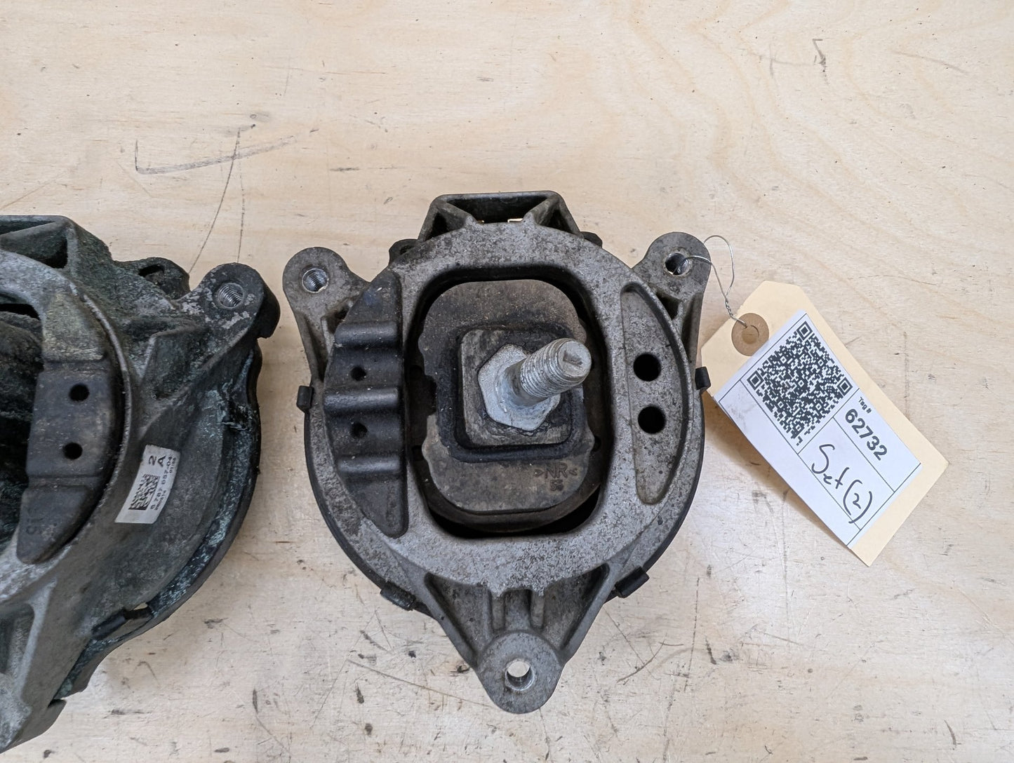 2012-2018 BMW F30 328i N47D20O1 Left Right Engine Bracket Support Mount SET 6787657