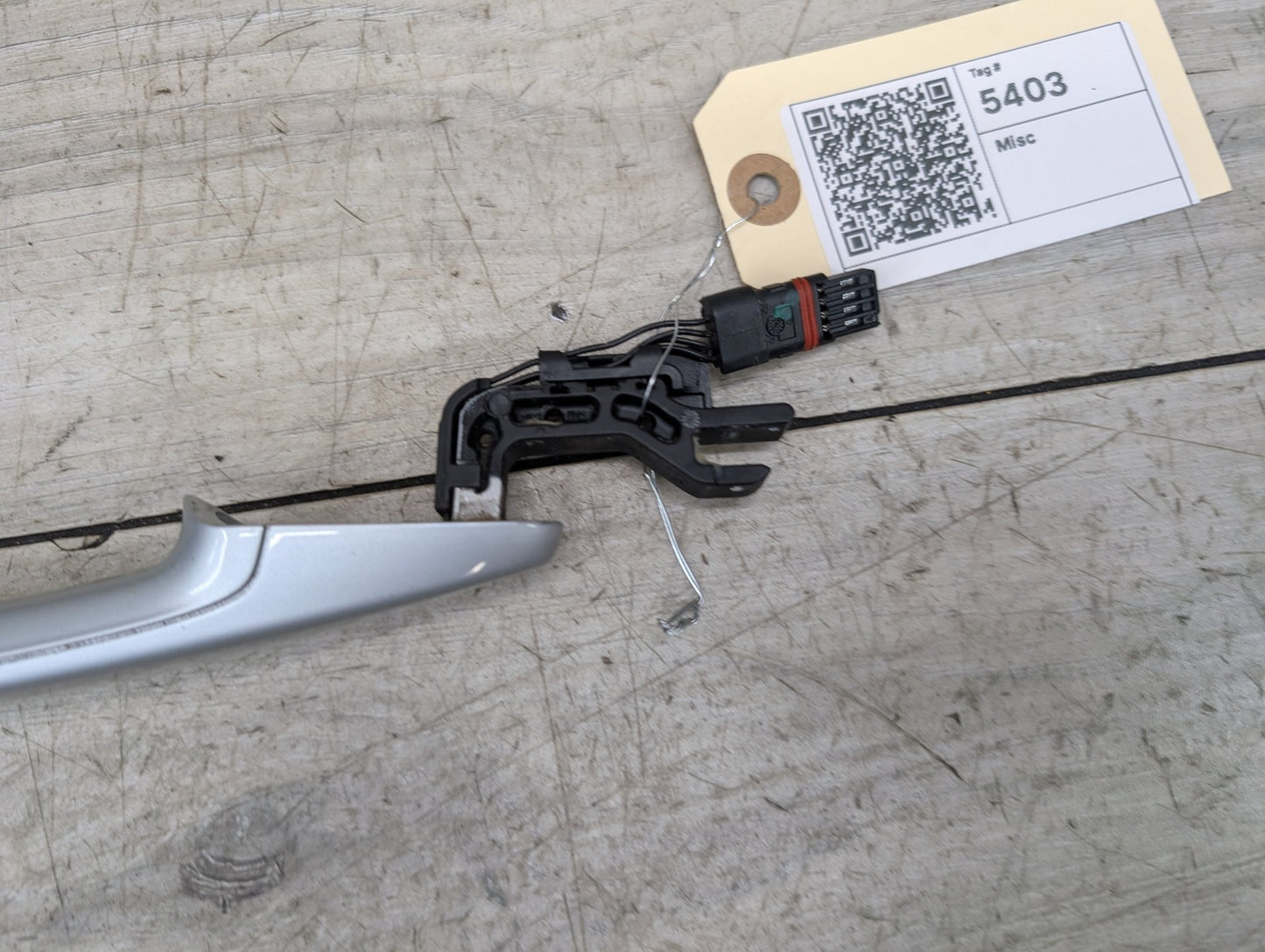 OEM BMW F22 F30 F32 F33 F36 Comfort Access Front Right Side Door Handle Silver