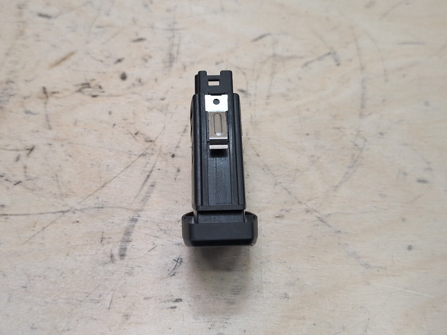 2011-2016 BMW X3 F25 AUX/ USB Charger Port Socket 9161896