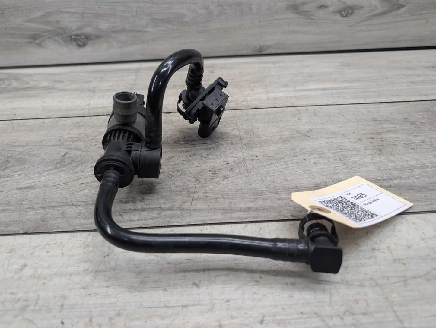 2014 BMW 535i F10 Fuel Tank Ventilation Breather Valve 8617097