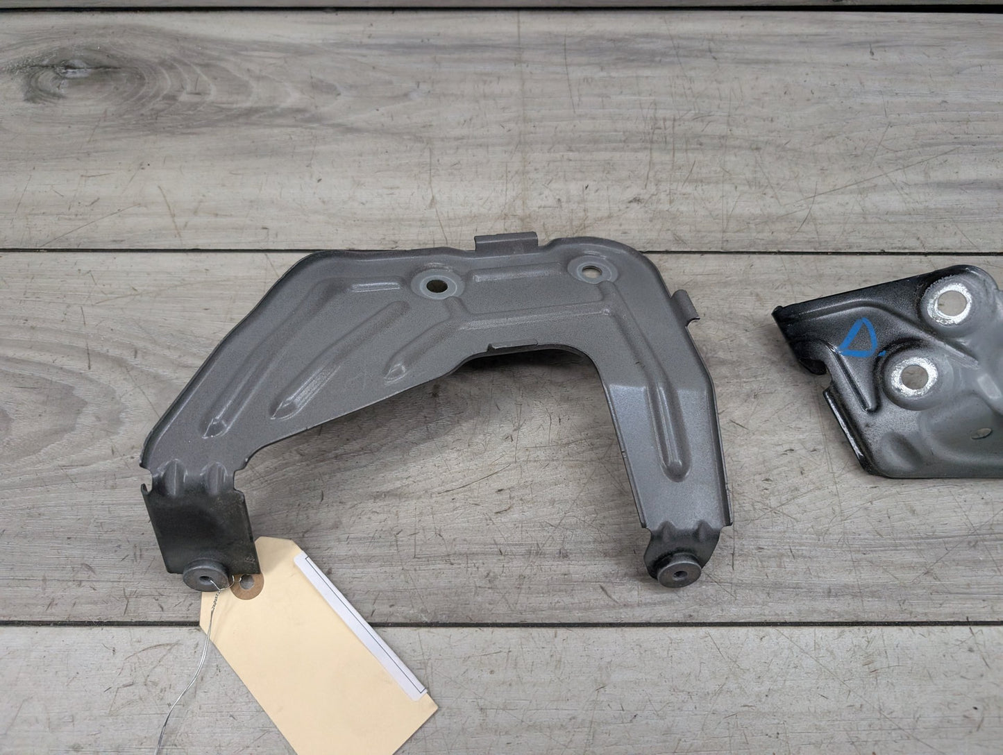2018 - 2023 BMW X3 G01 Front Left Driver Fender Brackets SET 7397515 B58B30M0