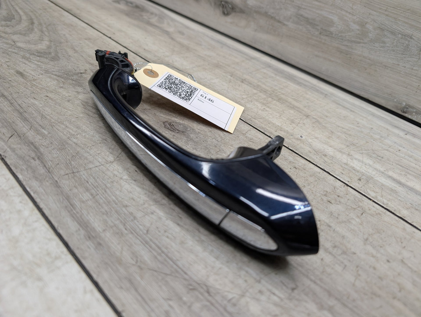 17-23 OEM BMW M550i xDrive G30 Front Left Driver Exterior Door Handle w/ Comfort Access 8071339