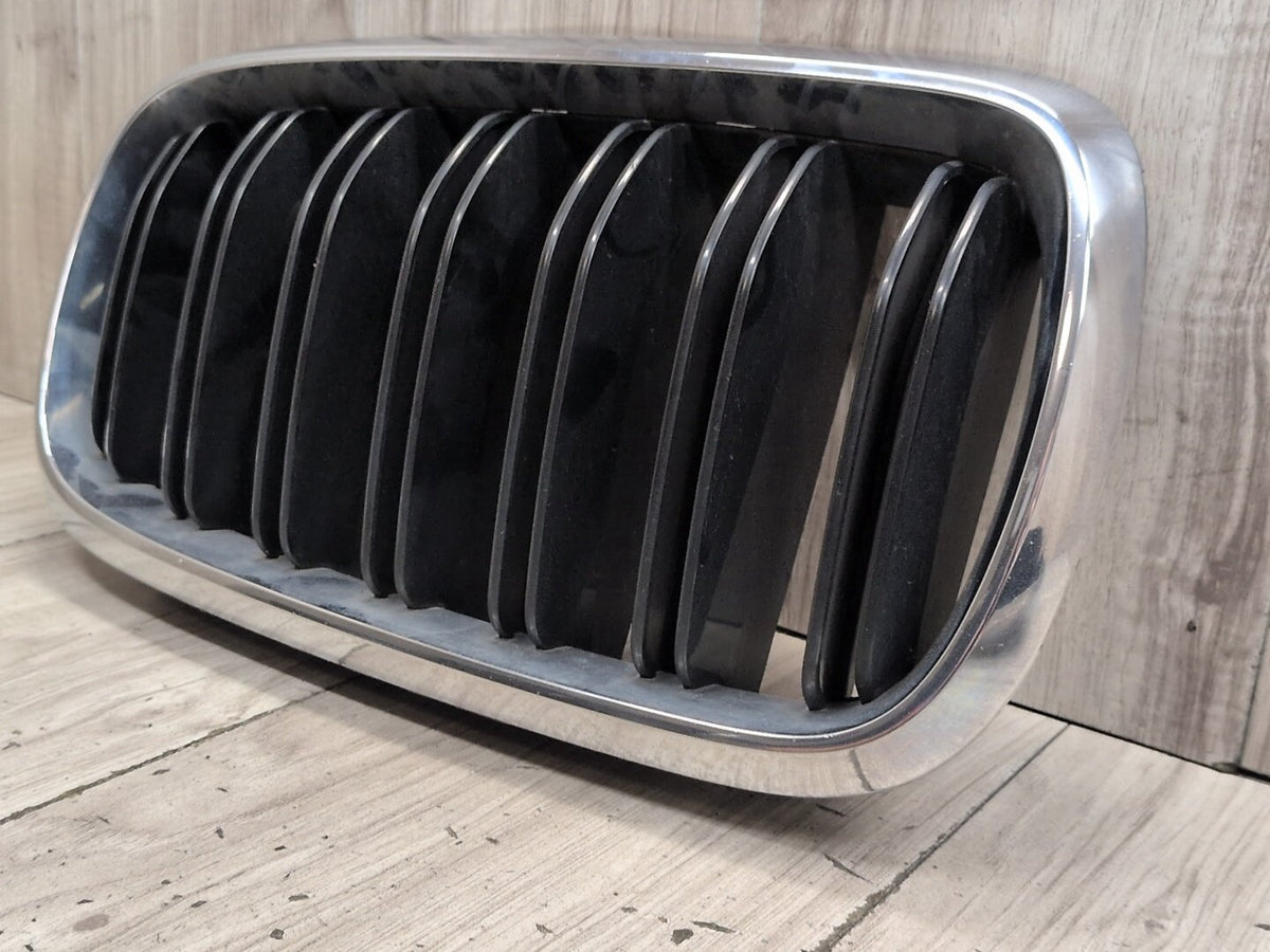 2015-2018 BMW X5 F85 Front Left Right Upper Bumper Cover Kidney Grilles SET 8056324 OEM