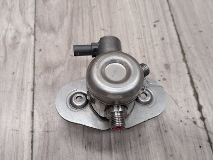 OEM BMW F06 F10 F13 F15 F16 F85 X5 Engine N63 S63 HPFP High Pressure Fuel Pump