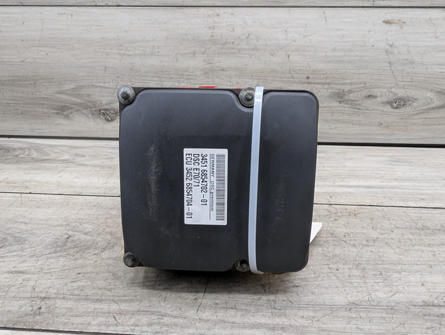 2007-2013 BMW X5 E70 ABS Pump Module 6854702