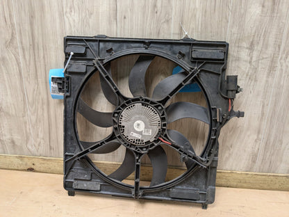 2014 - 2016 BMW X6 F86 Radiator Fan Shroud Housing w/ Motor 7634472 S63B44T2