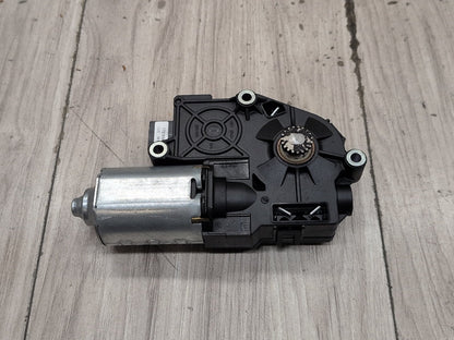 2017-2023 BMW M550i G30 Sunroof Sun Roof Glass Motor 7316535 OEM