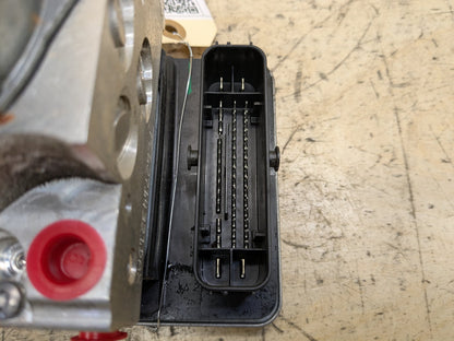 2016-2019 BMW 740i G12 ABS Pump Module 6886388 OEM