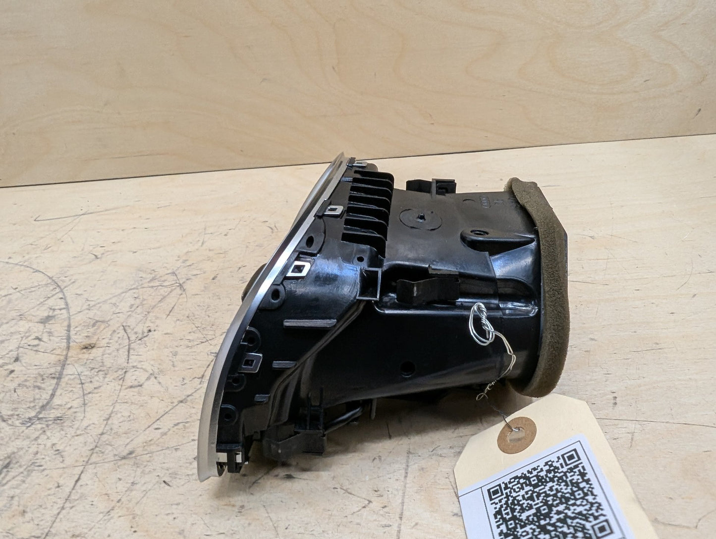 2011-2017 Audi RS5 8T Dashboard Dash Board Right Passenger Air Vent 8T1820902G OEM