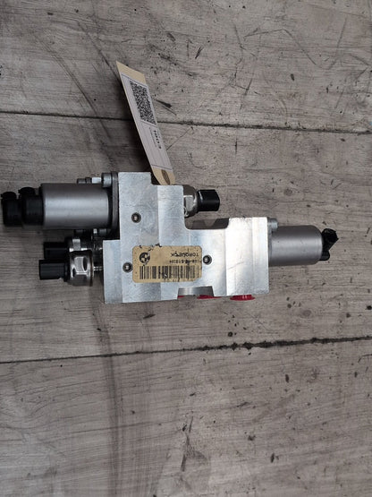 08-19 OEM BMW F15 F16 F85 F86 X5 M X6 M RHD Active Dynamic Drive Valve Block