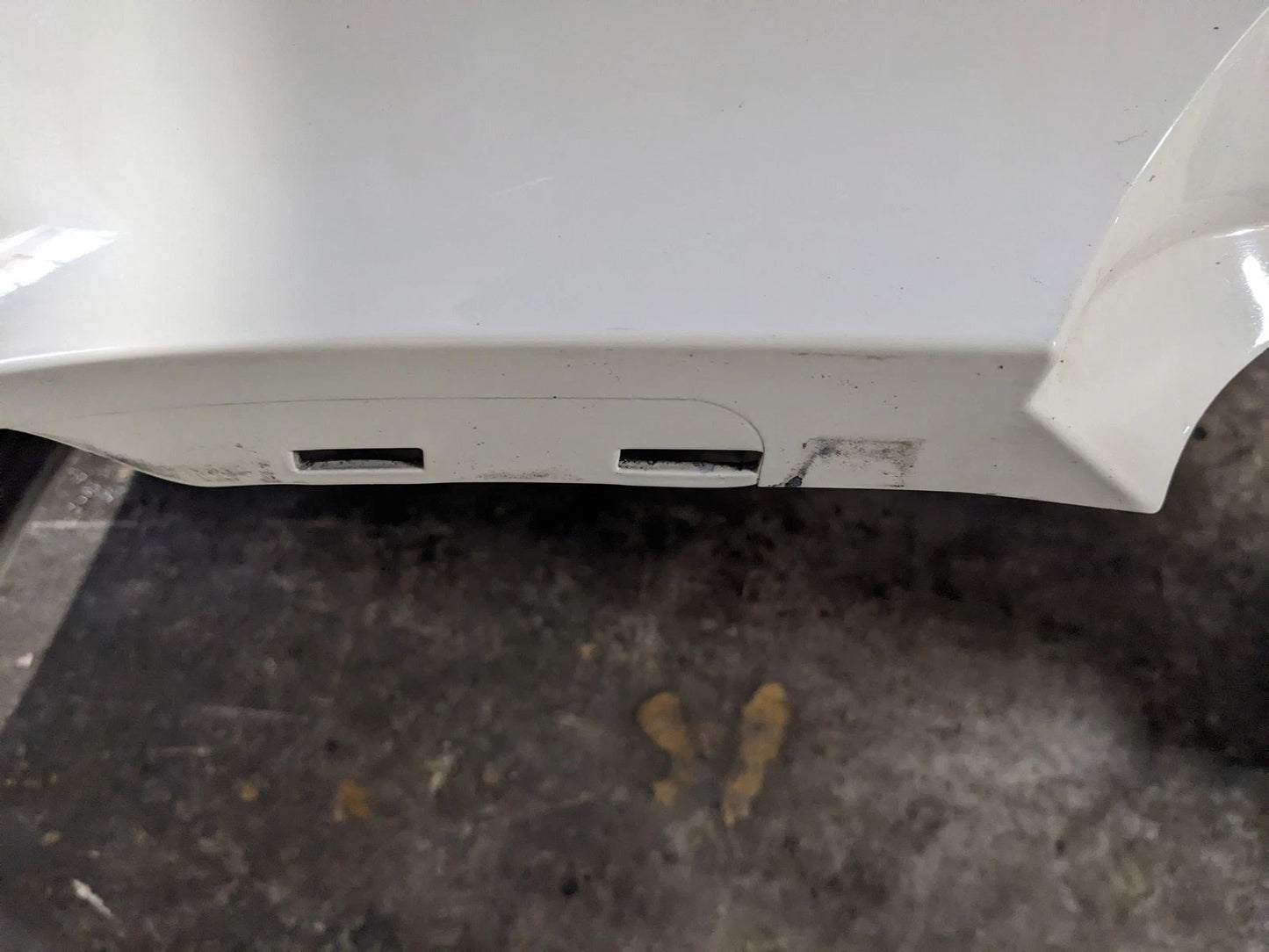 08-13 OEM BMW E88 E82 135i M-Sport Rear Bumper Cover Complete W/O PDC White