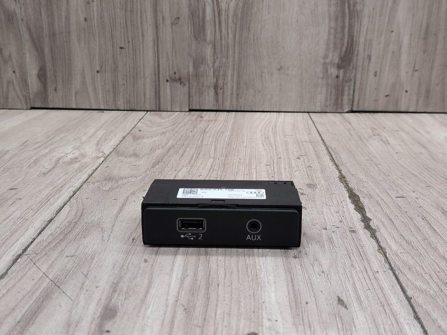 18-24 OEM AUDI A4 A5 Q5 S4 SQ5 Center Console USB Port Aux Jack Port Connection