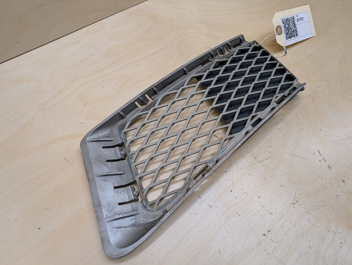 2007-2013 BMW 335i E93 Front Left Driver Bumper Cover Grille 7154721