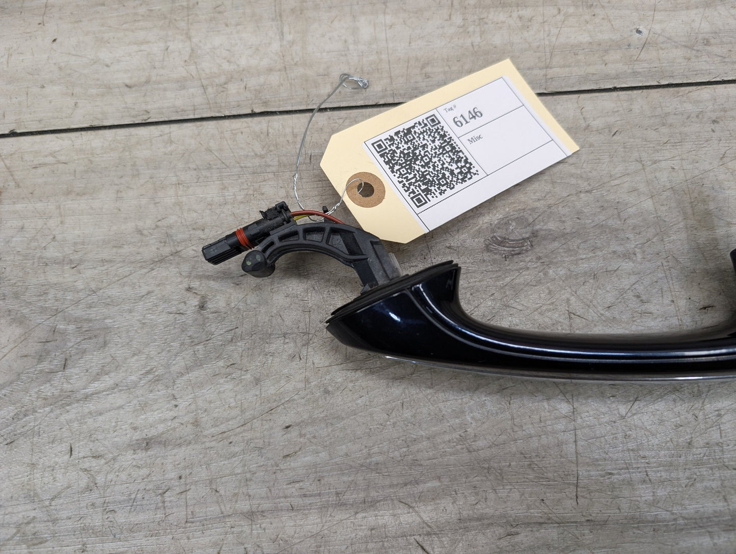 17-23 OEM BMW M550i xDrive G30 Front Left Driver Exterior Door Handle w/ Comfort Access 8071339