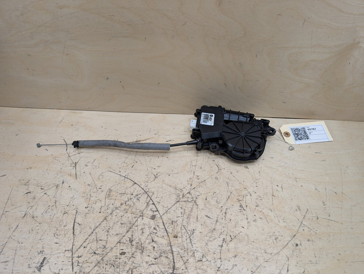 2010-2017 BMW 535i GT xDrive F07 Liftgate Trunk Lid Liftgate Lock Latch Actuator 7330646 OEM