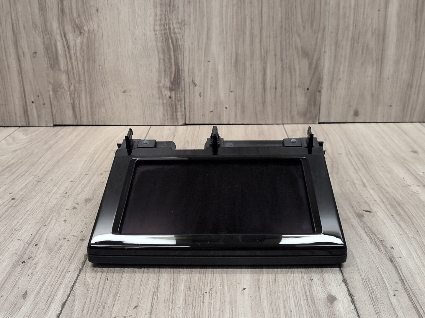 2015-2018 Audi Q3 8U Monitor Display Screen 8U0919604A