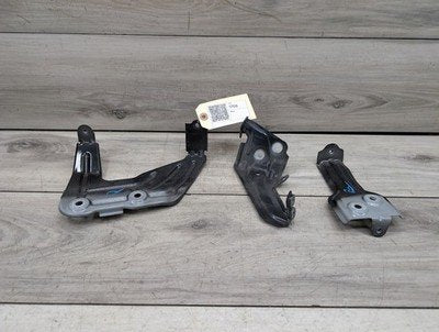 2018-2023 BMW X3 G01 Front Right Passenger Fender Brackets SET 7397516 OEM