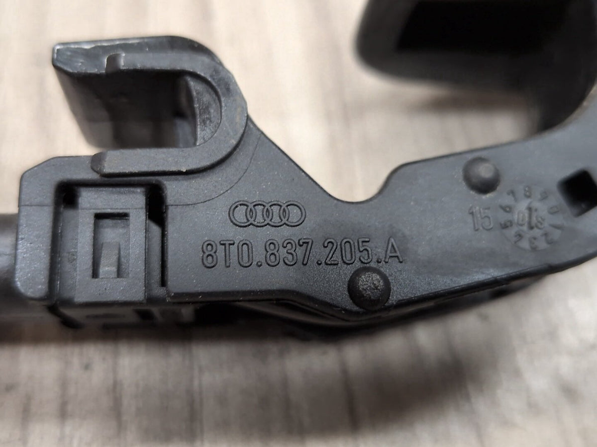 2015-2018 Audi Q3 8U Front or Rear Right Passenger Exterior Door Handle 8T0837205A OEM
