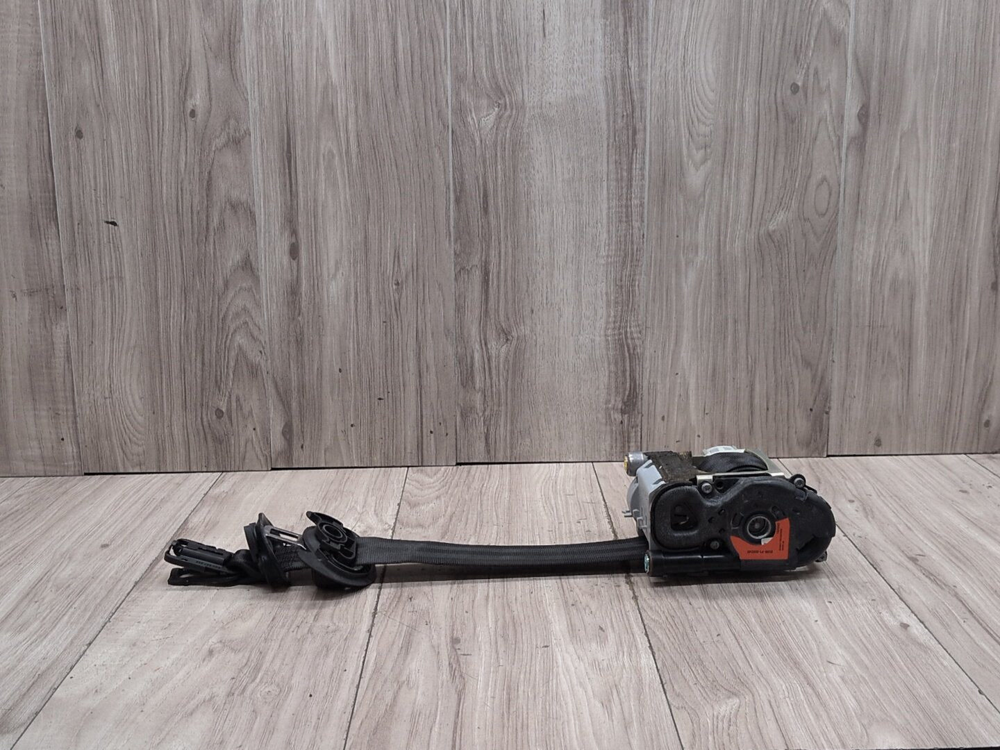 2015-2018 Audi Q3 8U Front Left Driver Seatbelt Seat Belt Retractor 8U0857705F