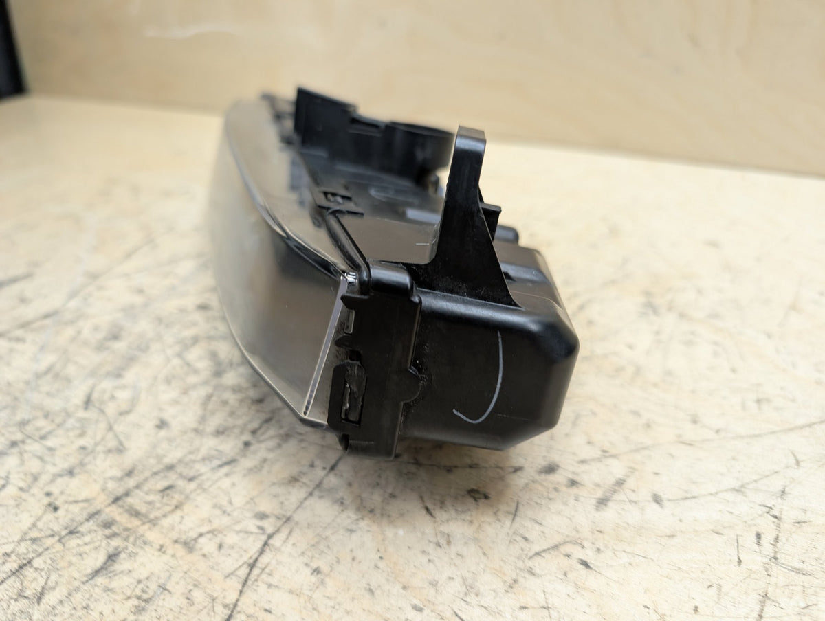 16-19 OEM BMW G11 G12 740 750 M760 B7 Front Right Passenger Side LED Fog Light