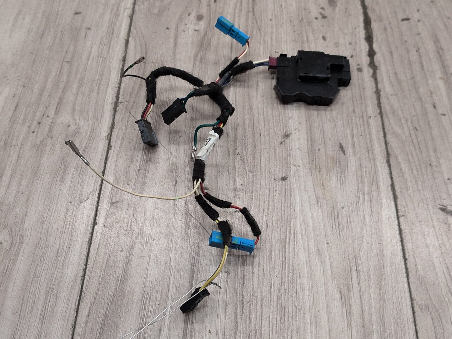 OEM BMW G01 G05 G12* G16 G30 X3 X5 BASE Steering Wheel Electronics Module