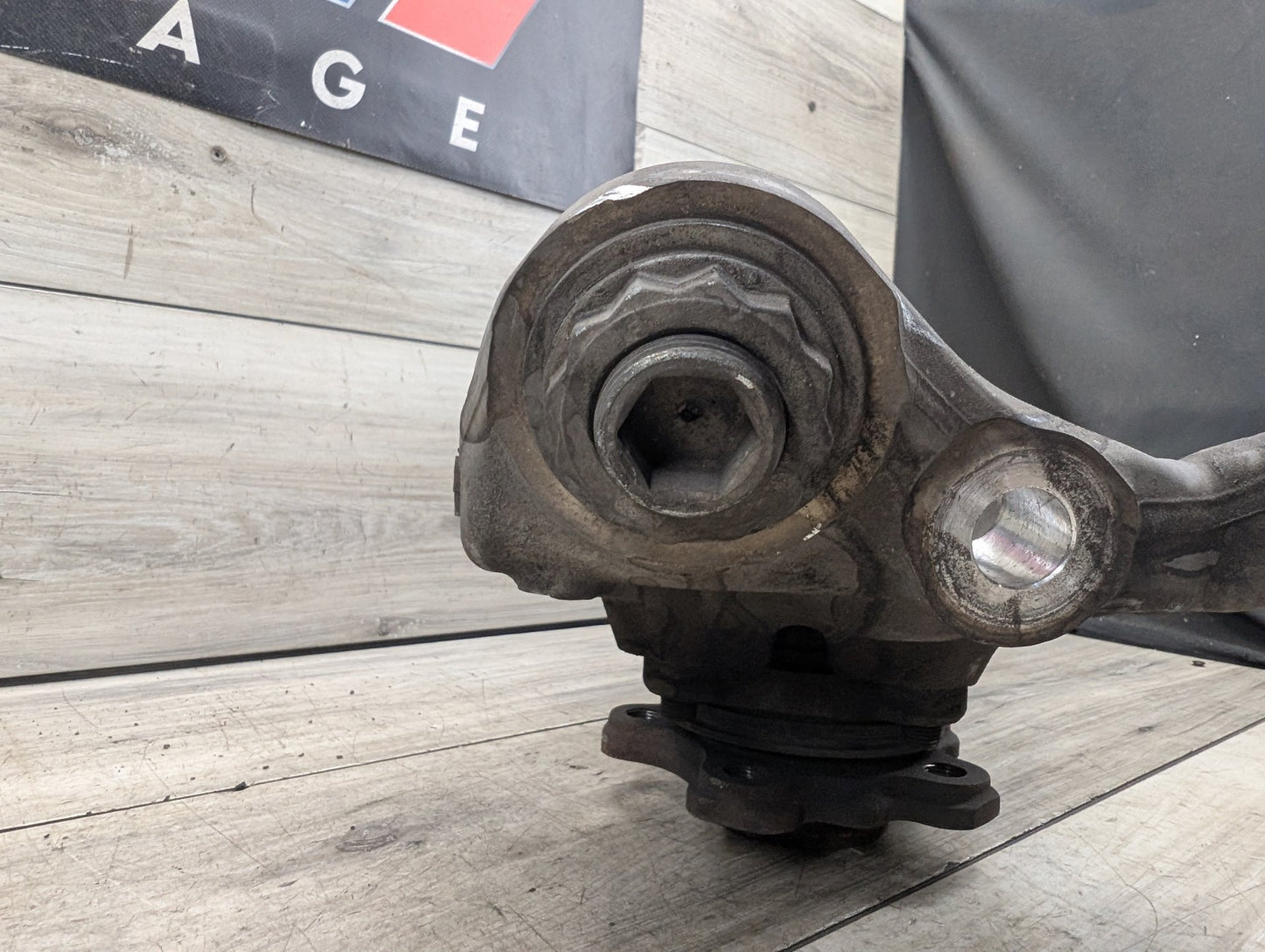 2017-2023 BMW 530i G30 Front Left Driver Spindle Knuckle w/ Bearing 6884385