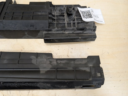 2012-2018 BMW 320i F30 Cooling Radiator Brackets SET 7600537