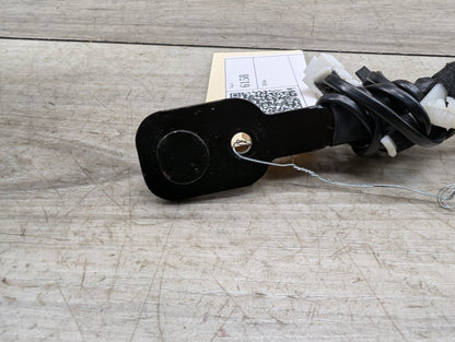 OEM BMW F90 G11 G12 G30 530 540 M550 750 M5 Front Left or Right Seatbelt Buckle