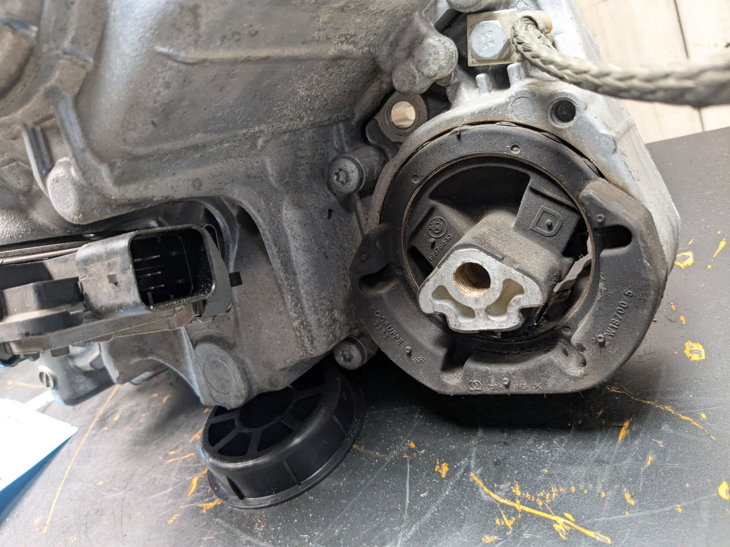 2018 - 2023 BMW X3 G01 Transmission Transfer Case 9470051 B58B30M0