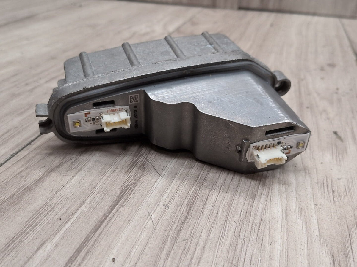 2015-2018 Audi Q3 8U Front Right Passenger Headlight Ballast Modules SET 4G0907697D OEM